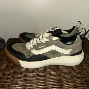 Vans Ultrarange camo print Sneakers